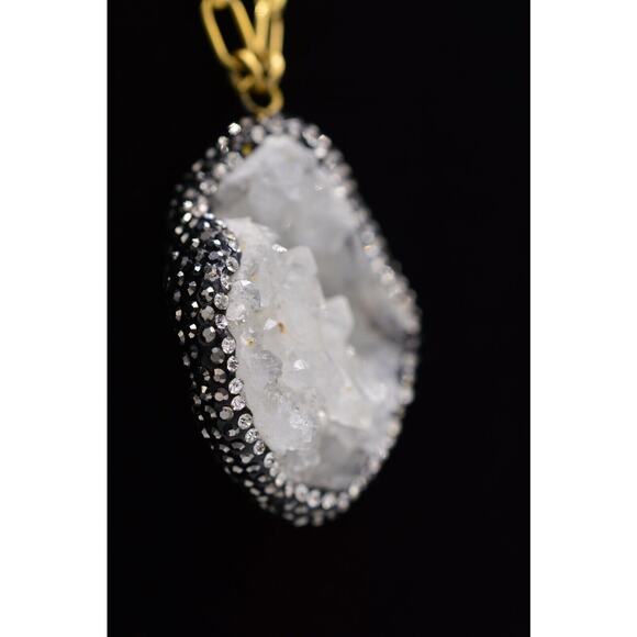 Janna Conner Pendant Necklace Crystal Geode Rhinestone Gold Sparkling 9J - Picture 5 of 12